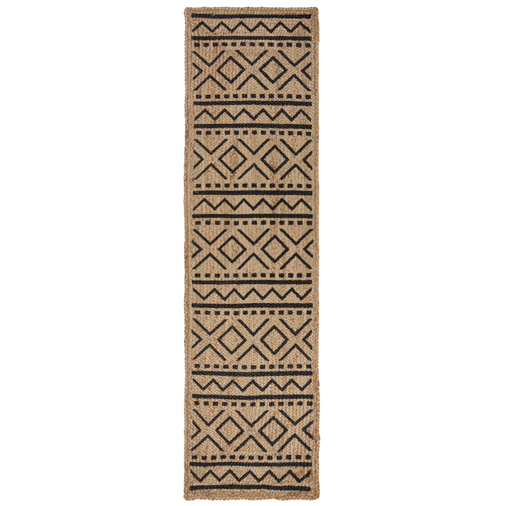 tapis jute a motif sur fond blanc